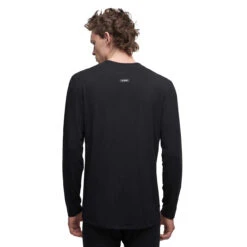 Le Bent Midweight Base Layer Crew - Men's -Sports Camping Shop BT2013 001 On Body Rear 3 42466.1605829359