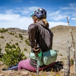 Mountainsmith Cona 4 Hydration Lumbar Pack -Sports Camping Shop CONA4 image by Ryan Michelle Scavo RyOutside 14 05463.1651785172